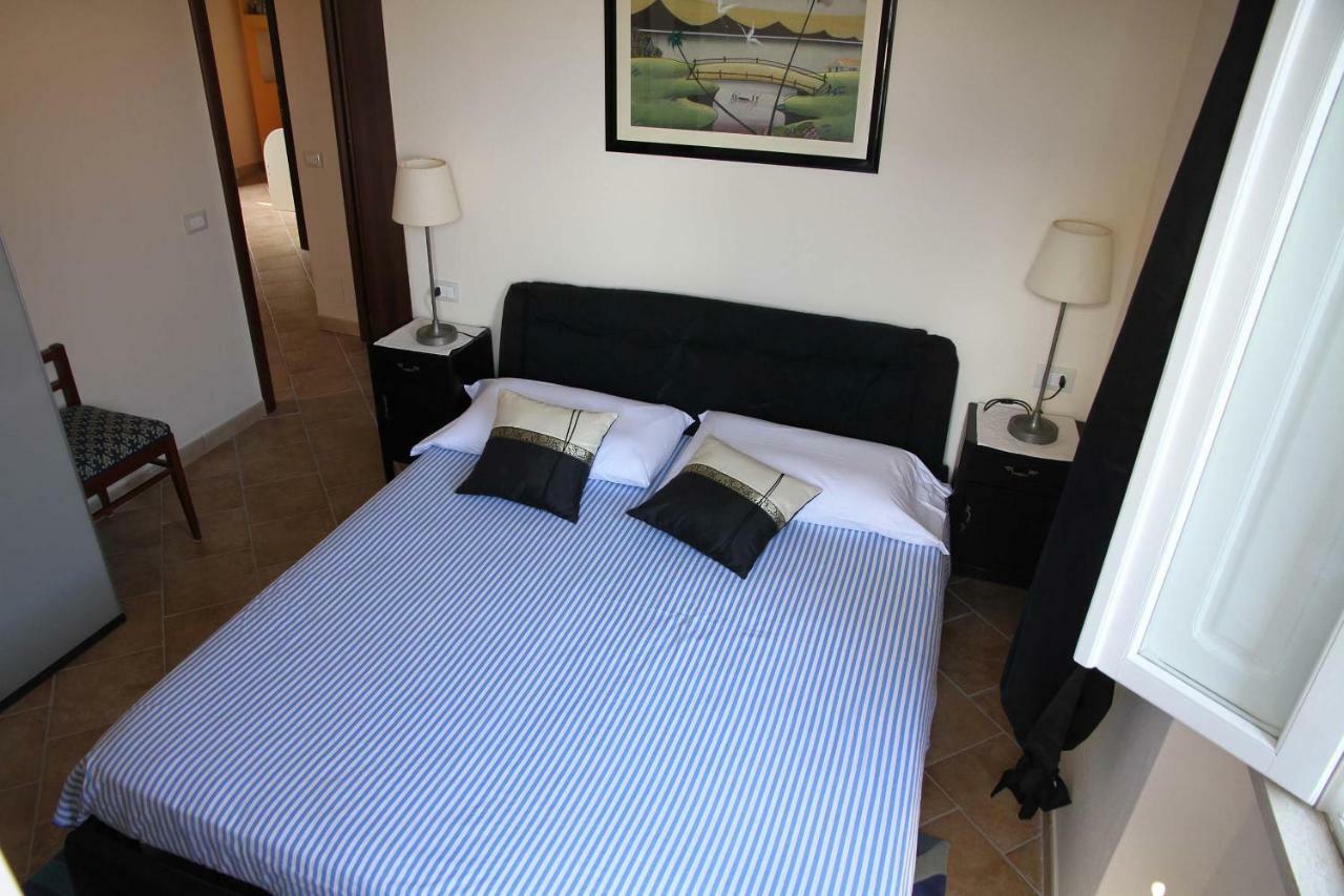Los Flamingos Bed & Breakfast La Maddalena  Dış mekan fotoğraf