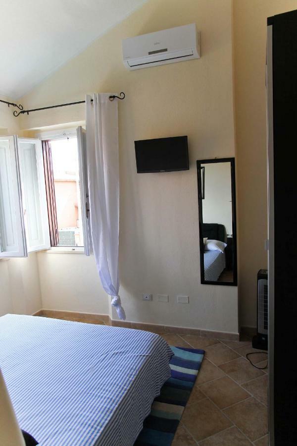 Los Flamingos Bed & Breakfast La Maddalena  Dış mekan fotoğraf
